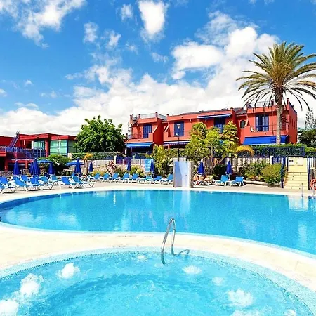 Terraced House, Maspalomas Apartment *